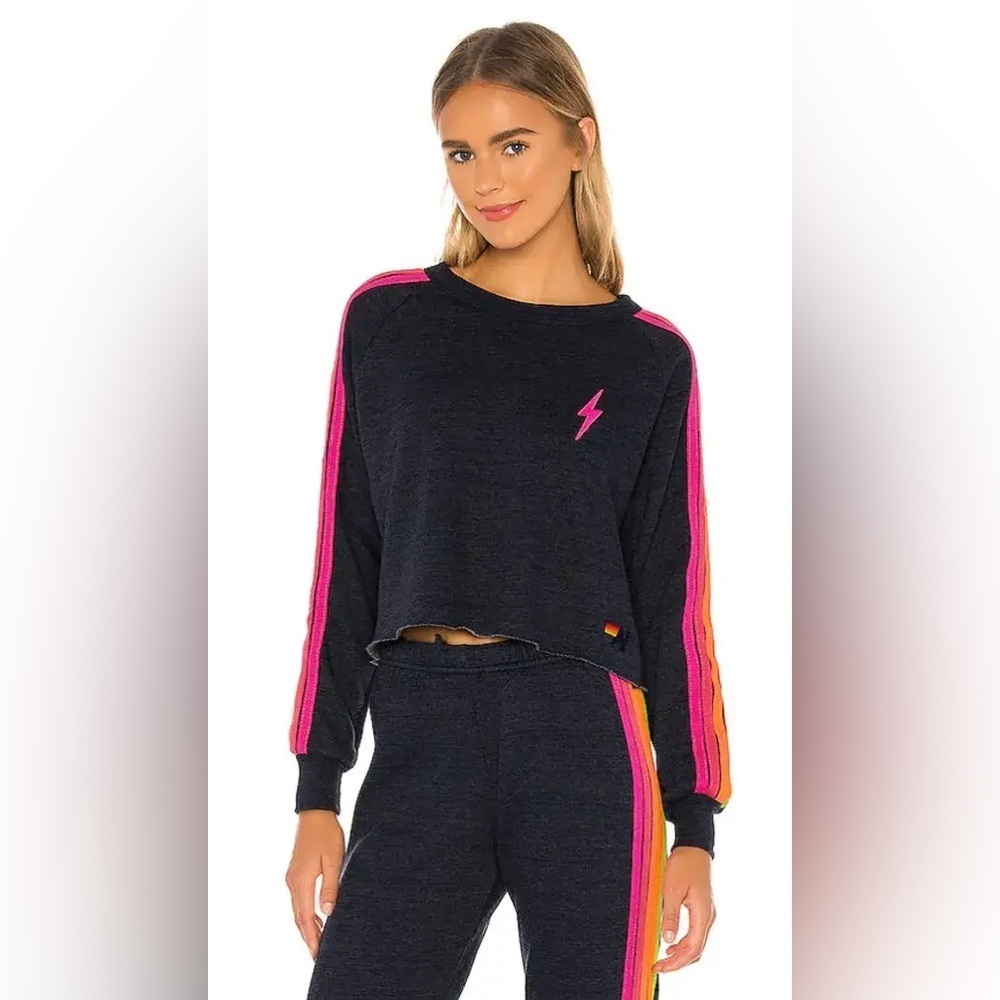AVIATOR NATION 
Bolt Cropped Classic Crewneck (112)